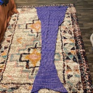 Mermaid knit blanket